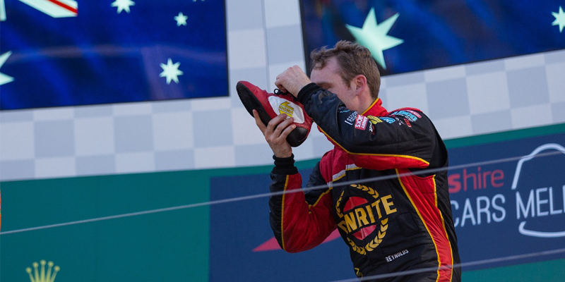 Reynolds claims top step in Albert Park finale