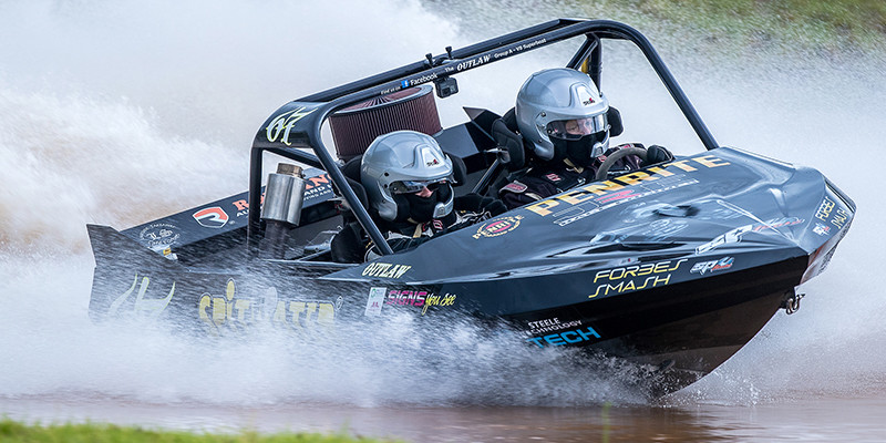 Penrite V8 Superboats title fight to heat up under lights in Temora