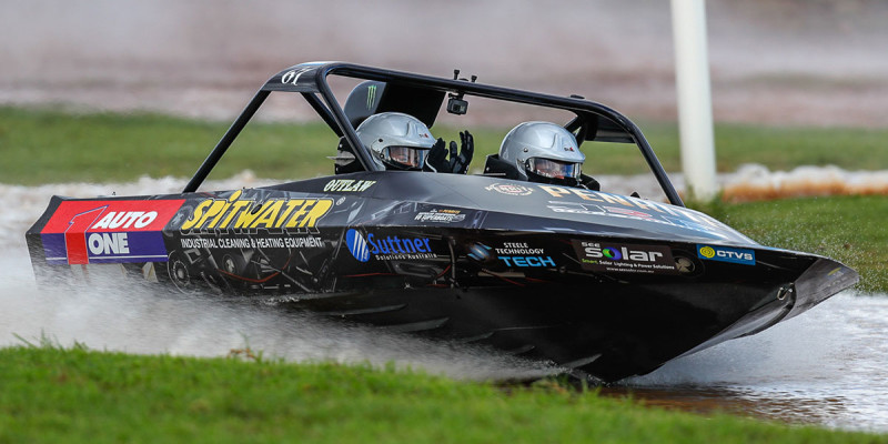 Penrite V8 Superboats searching for Tweed Coast sunshine