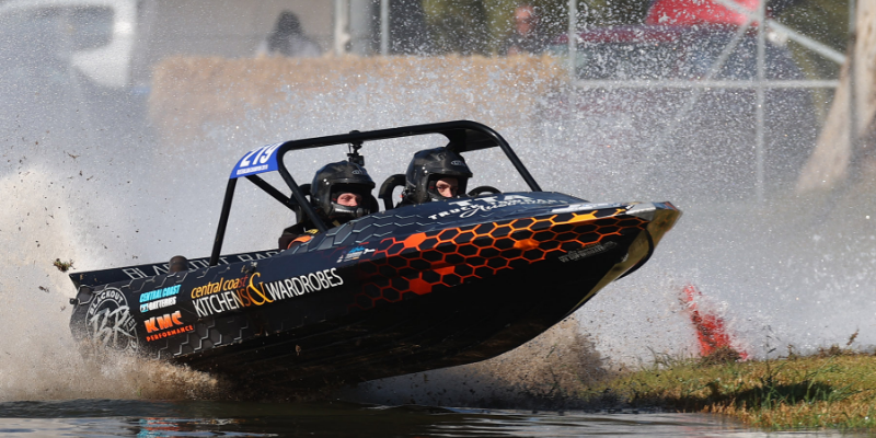 DRAMA AT GRIFFITH FOR V8 SUPERBOATS